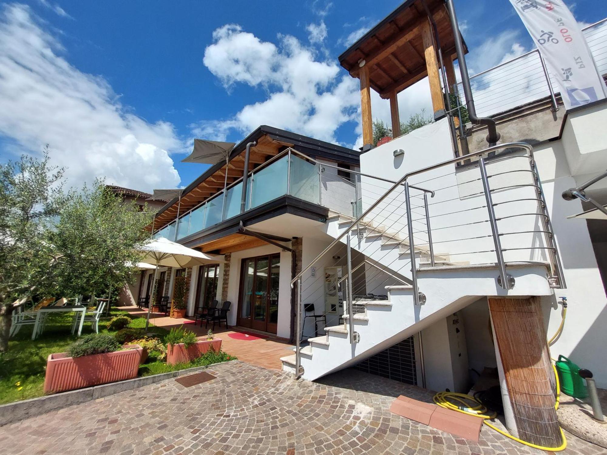Pizzocolo Resort Fasano Гардоне Ривера Екстериор снимка